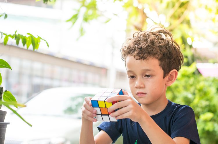 Fejtörők gyerekeknek - Rubik kocka