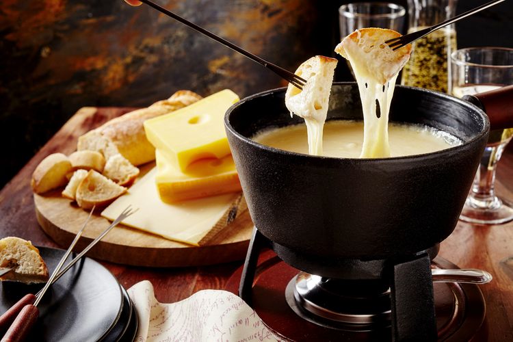 Fondue készlet öntöttvasból