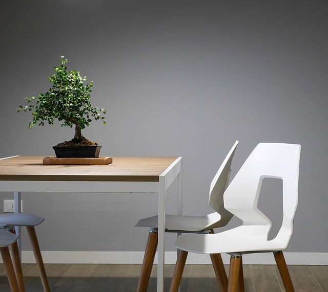 Modern, fehér, műanyag szék