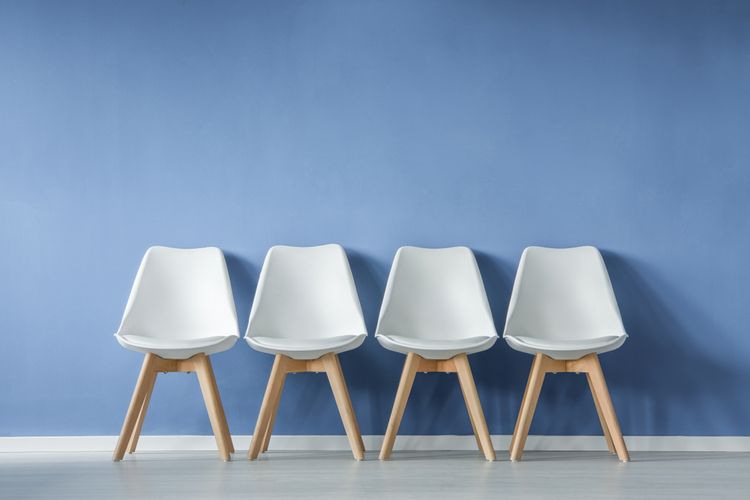 Hogyan válasszunk székeket az egyes helyiségekbe?