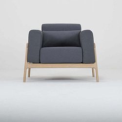 Fawn kékesszürke fotel tömör tölgyfa konstrukcióval - Gazzda